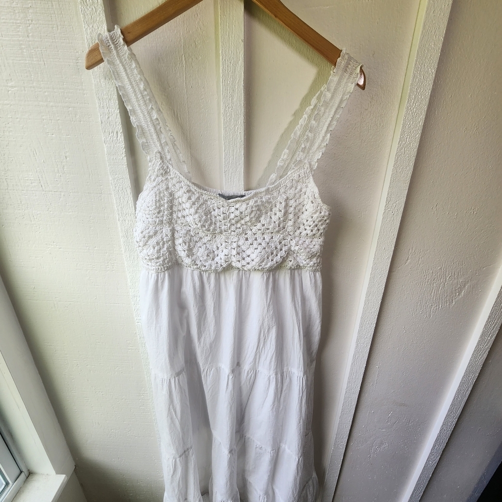 Elegant White Lace Maxi Dress